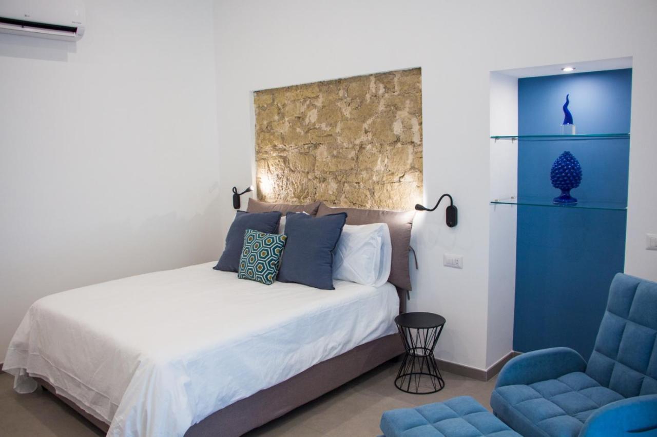 Blue Plebiscito Hotel เนเปิลส์ ภายนอก รูปภาพ