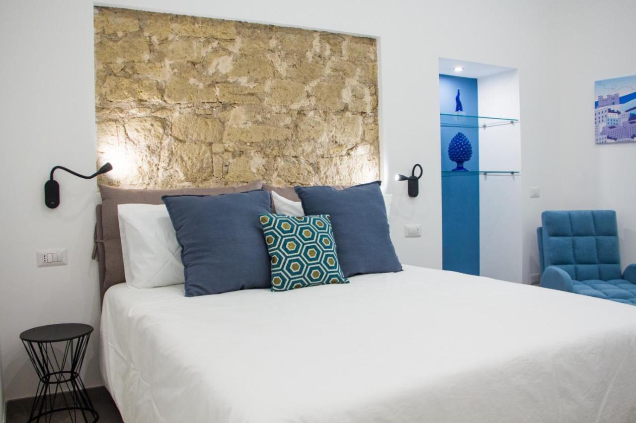 Blue Plebiscito Hotel เนเปิลส์ ภายนอก รูปภาพ
