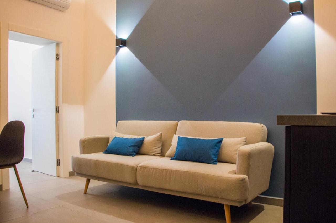 Blue Plebiscito Hotel เนเปิลส์ ภายนอก รูปภาพ