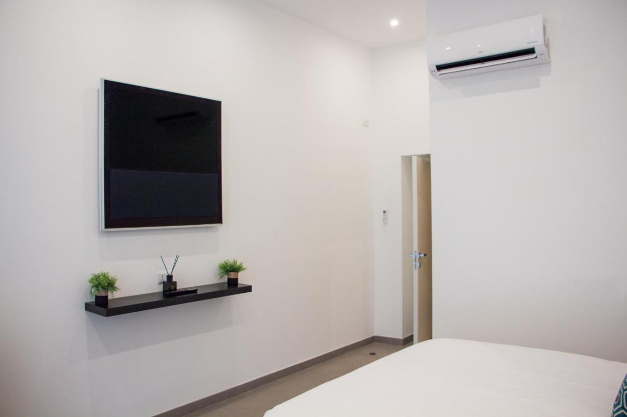 Blue Plebiscito Hotel เนเปิลส์ ภายนอก รูปภาพ